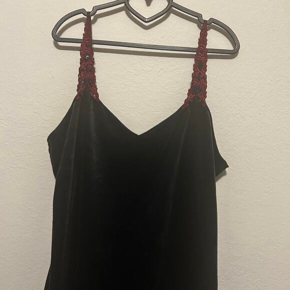 Black velvet slip dress - Picture 3 of 7